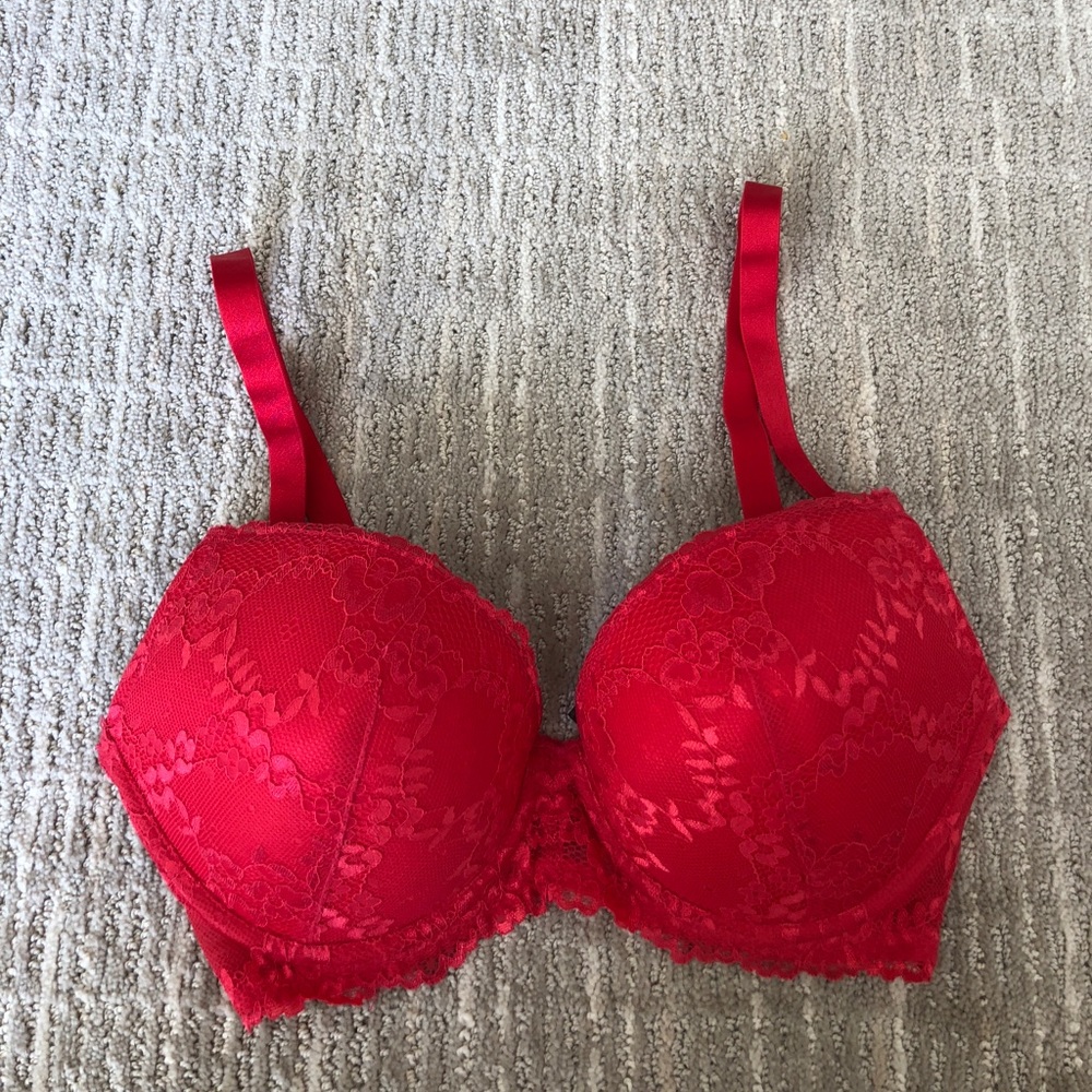 Red, lace push up bra